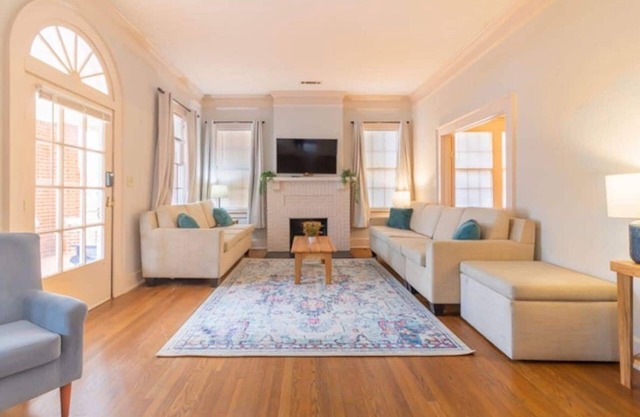 Near Downtown, Parks & Museum - Midtown Two-Units!
