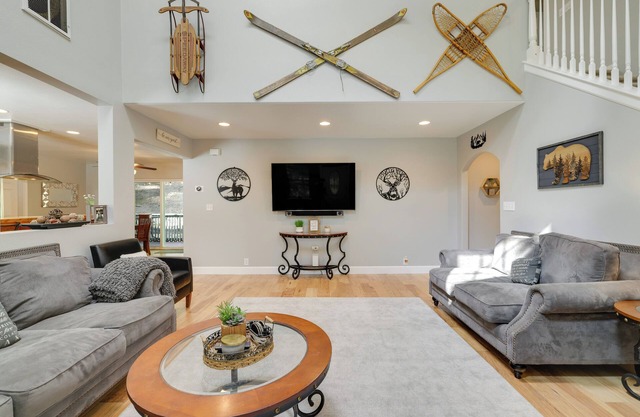 Near Dtwn: Twain Harte Home w/Furnished Deck!