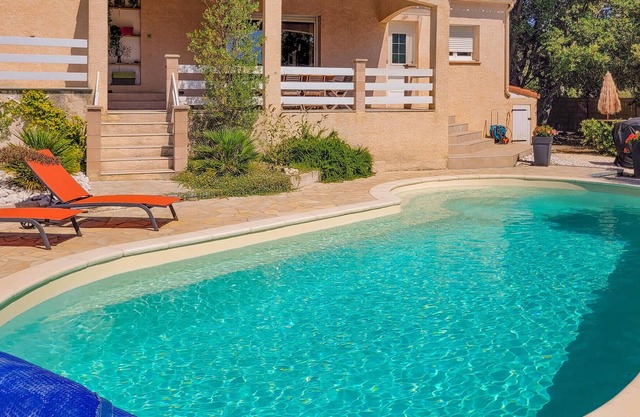 Near the city of Montpellier you will find this tasteful and family-friendly vacation home with swim