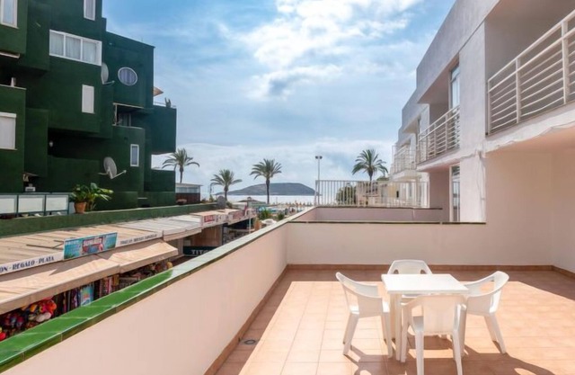 Neighbours Beach Magaluf 