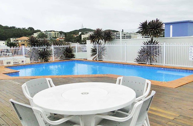 Nelson Towers, 9,71a Victoria Parade - unit in the heart of Nelson Bay with water views, air conditioning and Wi-Fi