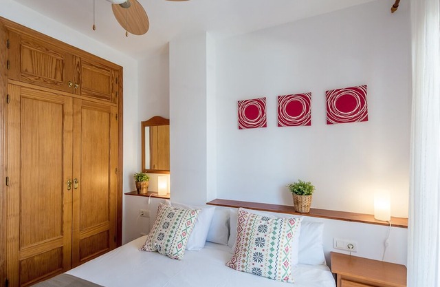 Nerja center - 75 meters from the beach - sea view - 2 balconies - 2 bedrooms