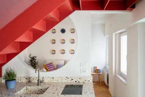 NEST LIVING - Red Velvet