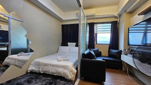 Nesting Lounge One at Santorini Condotel