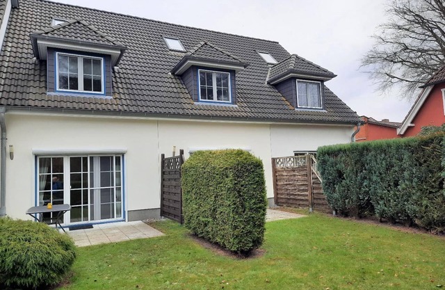 Neue Reihe Villa Regulus Eg 