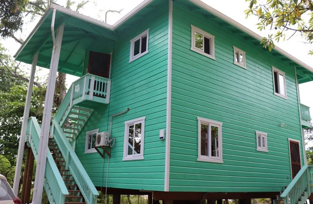 NEW - 1BR Beachfront Apartment Ideally Situated w/ Free WI-FI