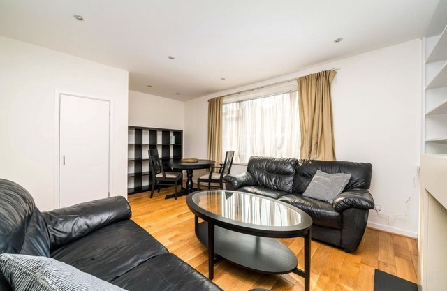 NEW 2BD Flat Heart of Battersea - Close to Station