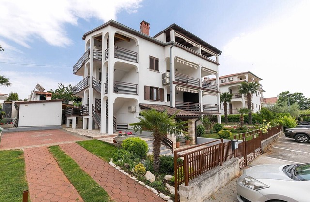 New and modern stylish one bedroom apartment in one of the best locations in Porec, close to the beach