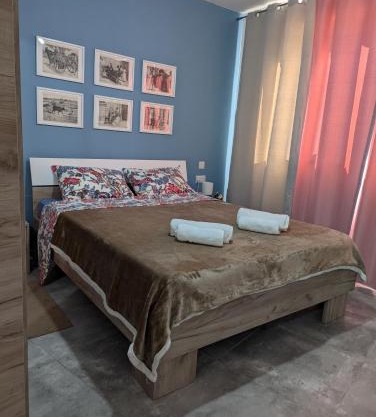 New central apartment close to promenade