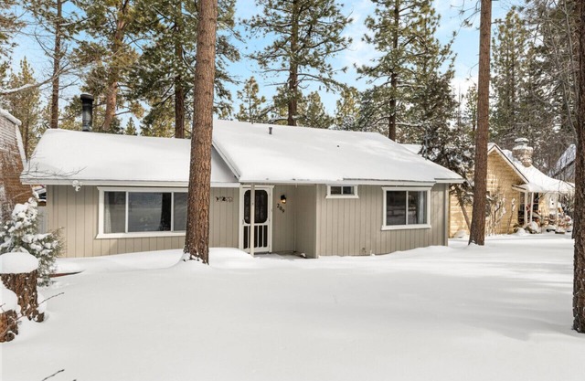 * NEW* Chateau Oso Grande in Big Bear + Spa + BBQ