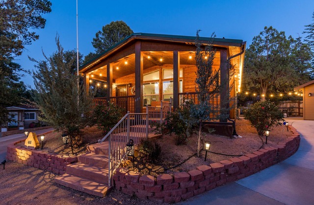 *NEW!* Cozy Cabin-5 minutes from Downtown Payson!