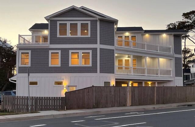 New Dewey Beach Home, Steps to Ocean—Ocean Views, 3 Decks, & Parking!