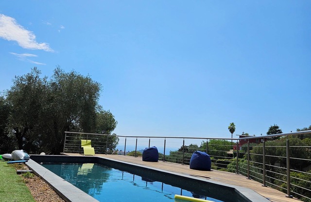 New garden apartment in a villa with garden and private pool