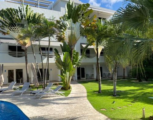 New Garden Hotel