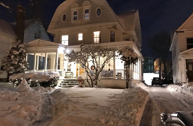 /New Giant Victorian 7beds 6 baths