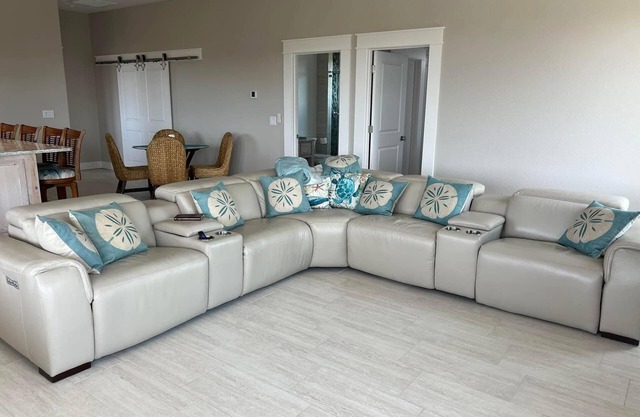 New Home with Stunning Views of The Gulf of America & Porpoise Creek