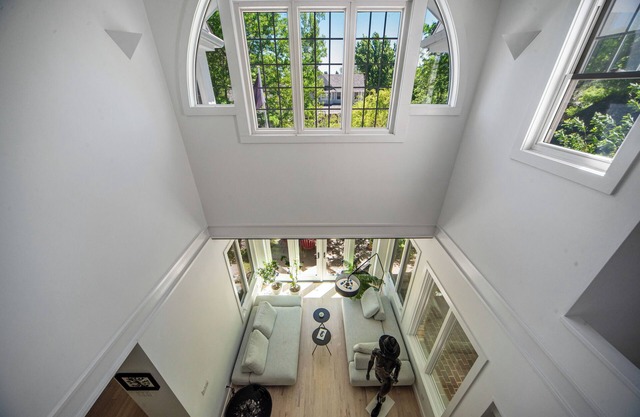 NEW LISTING 4 private suites+bonus 5th bedroom! Hot Tub on 3/4 acre. Family+Pets