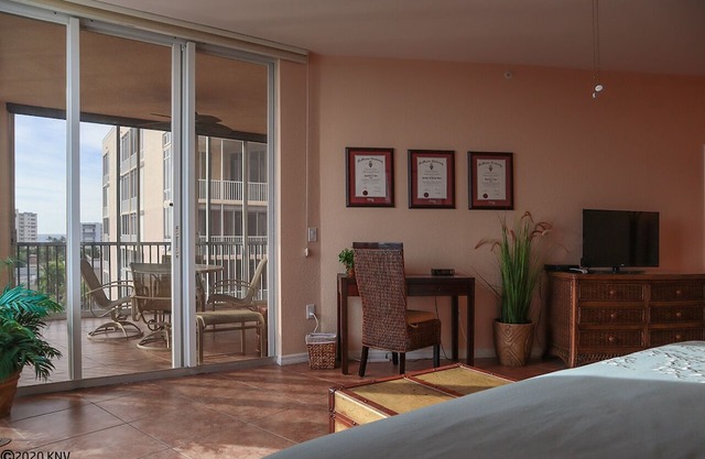 NEW LISTING! Gorgeous 3B/2B Island Vacation Corner Condo With Spectacular Views! Barrier Free Shower!