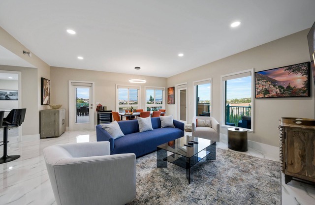 New Listing The Ideal Penthouse at Lake Las Vegas