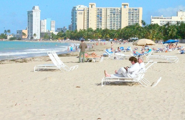 NEW - LUXURIOUS MODERN STUDIO - STEPS TO THE BEACH, RESTAURANTS AND HOTELS