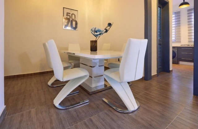NEW! Luxury 2BR Suite at theRaJ Tseaddo