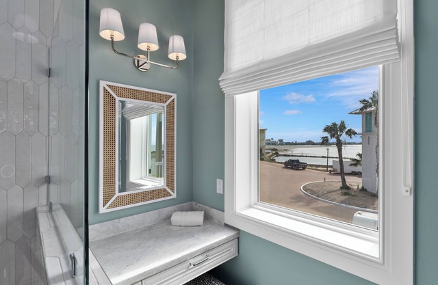 New luxury Bayfront home within the exclusive Shores Subdivision! Overlooking the Laguna Madre.