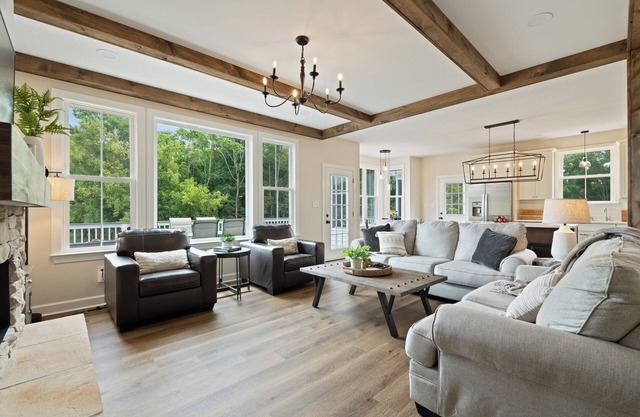NEW Luxury Cottage with Mountain Views