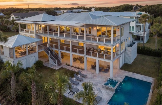 New Luxury Home with Oceanfront-like Views! HUGE 6400sqft! 6BD, POOL,Hot tub, Elevator