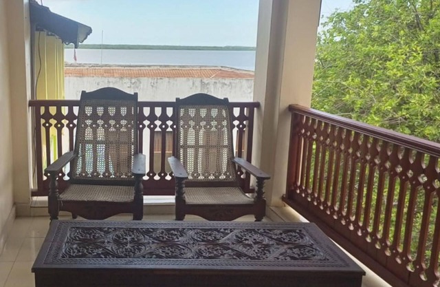 New Mahrus Hotel & Rooftop Restaurant