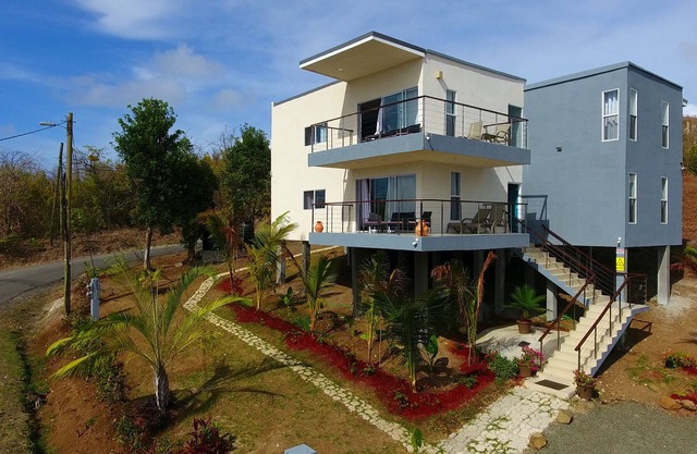 New, Modern cap Estate Villa #3