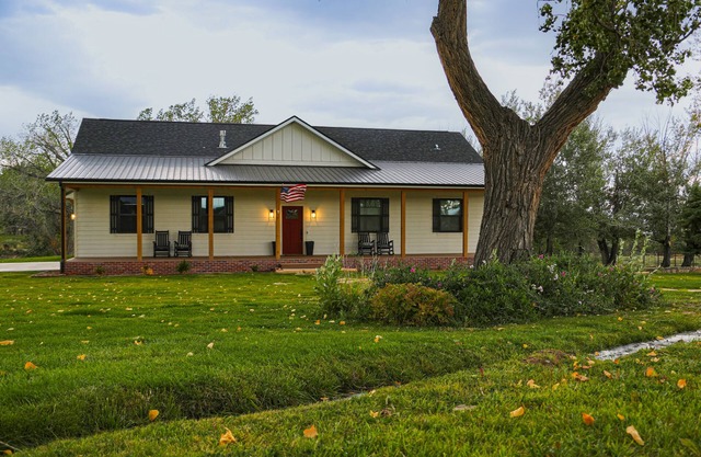 New modern farm house on the Still Water Ranch.