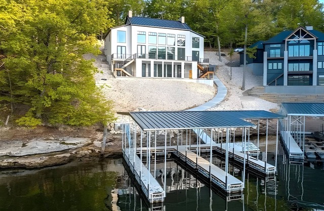 NEW Modern Lakefront Retreat, Game Lounge, Private Dock, Sauna, Panoramic Views!