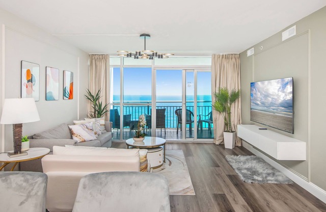 New Peaceful Oceanfront 2BR Retreat with Gorgeous Views