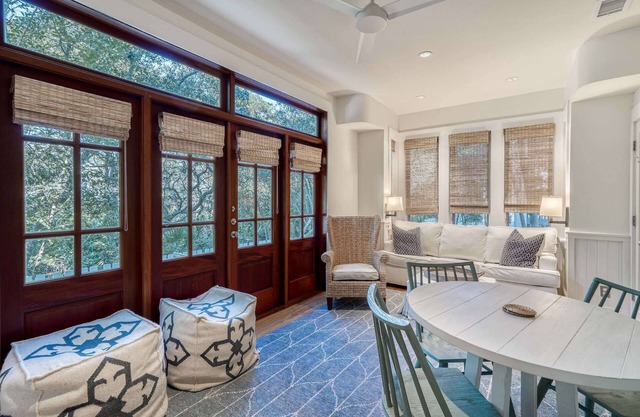 NEW! Pet Friendly, Across from Pool, 3 Min to Beach, FULL Carriage House
