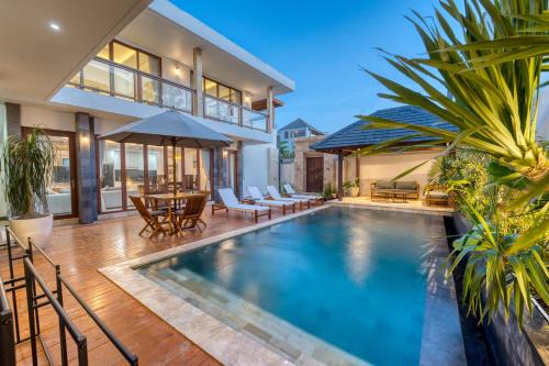 New Private 4BDR Villa - Canggu Center - Near ATLAS & Finns Beach Club