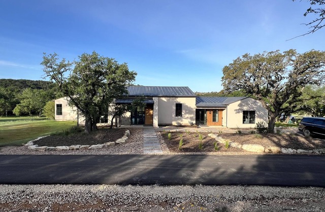 New Ranch home~ in Johnson City, TX Hill Country Rustic Modern Hacienda