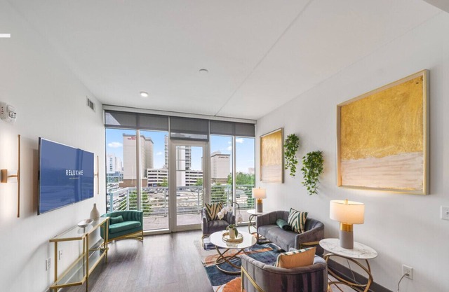 NEW Reluxme | High-Rise Escape 2BD w/ King Top Amenities🏙️