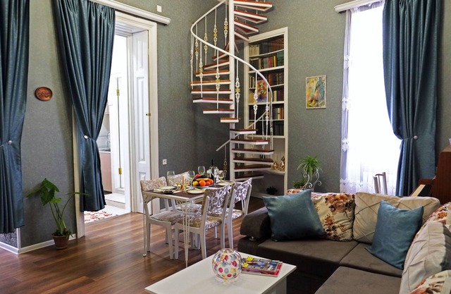 New Tiflis Duplex Apartment "ELINOR"