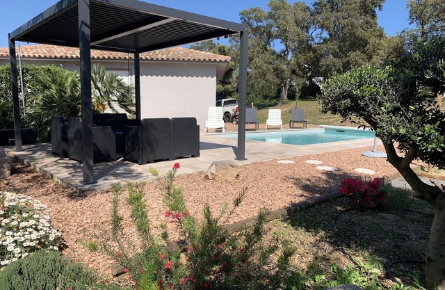 New villa with heated pool and garden 10 minutes from St Cyprien beach