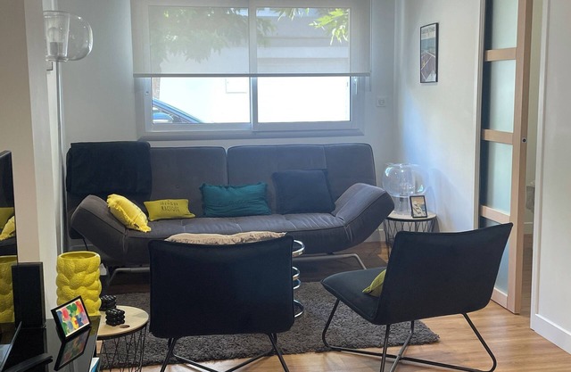 New: waterfront apartment. L'Auguste welcomes you!