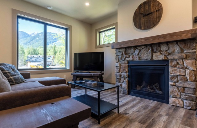 Newly Built 2 Bedrooms. Sleeps 4 Adults. AC