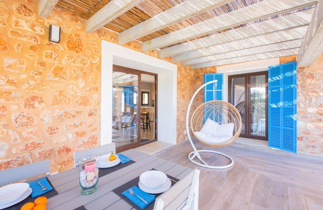 Newly built finca with private pool, quiet location