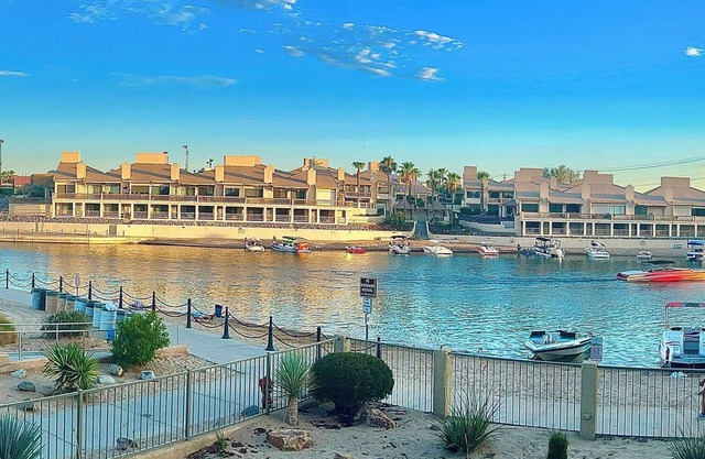 NEWLY REMODELED!2bd,2bth.Single-Story Condo@Kingsview.Beachfront View.On Channel