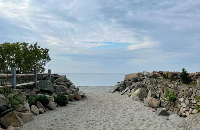 Newly Updated Resort at Goose Rocks. Located just a mile from Goose Rocks Beach!