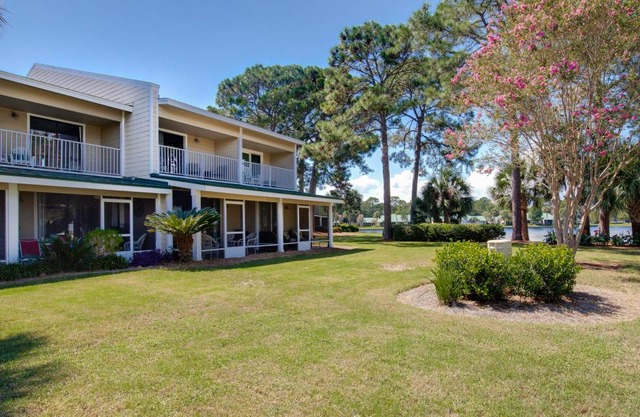 Newly Updated Villa with Golf Cart!