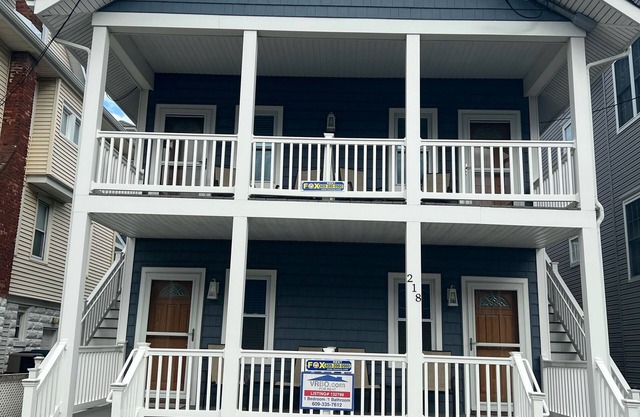Next To The Beach In Ocean City! GREAT LOCATION