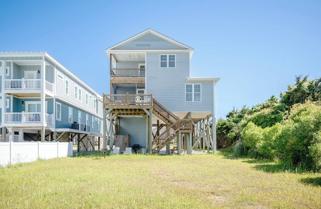 Nexta-C: Beautifully Decorated 3 Bed/3 Bath Ocean View Rental with Elevator