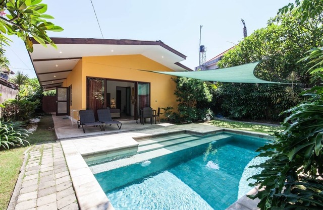 Nice 2 bedrooms Pool Villa close to the beach