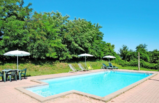 Nice apartment in villa for 4 guests with WIFI, pool and patio