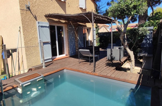 Nice air-conditioned house with private pool and terraces 400 m from the beach